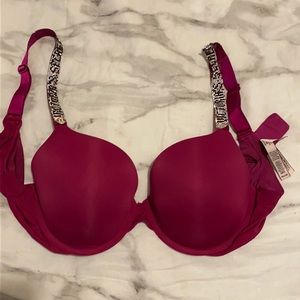 VICTORIAS SECRET SIZE 38C t-shirt push up bra